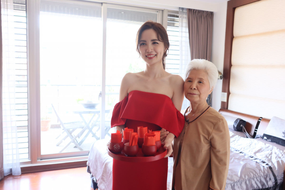 奉茶造型,文定造型