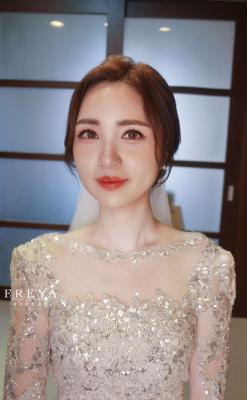 光透底妝,迎娶造型