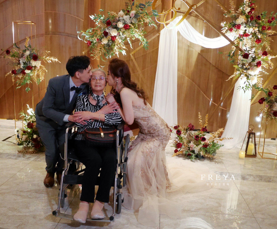 送客造型,名媛放髮